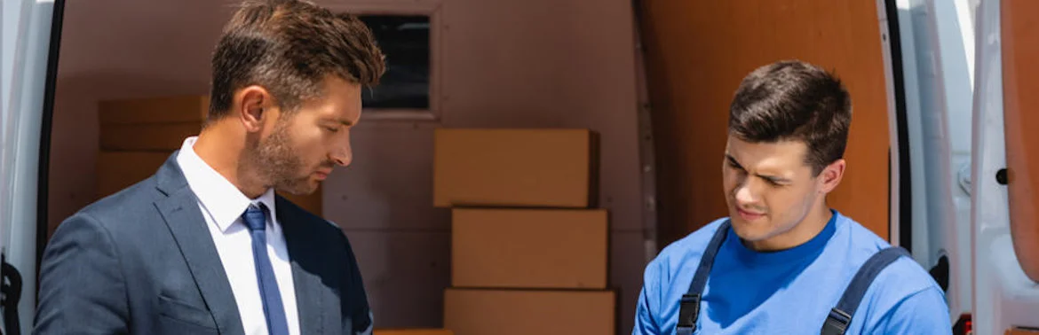 Schuldner Gespraech vor Ort